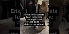 Erika Kirk scortata fuori in lacrime dopo gli spari alla cena di Trump a Washington