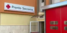 Bimbo di 10 mesi cade dal letto e muore nel Barese. Indagano i carabinieri