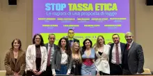 Raccolta firme contro la tassa etica. &ldquo;Cos&igrave; sar&agrave; fuga di fica&rdquo;, dicono le pornostar