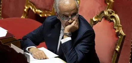 "L'Ice non far&agrave; polizia in Italia", dice Piantedosi sulla polemica intorno alle Olimpiadi