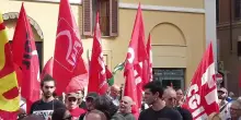 La Cgil contestata durante il presidio per la Flotilla: "Vergogna"