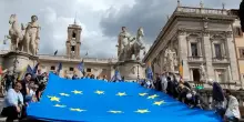 L'imbarazzo di Gualtieri sulla manifestazione pro Ue