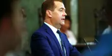 Medvedev ritratta il sostegno nucleare della Russia all'Iran