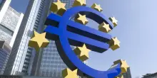 AI, l&rsquo;alert della Bce: un crollo dei Magnifici 7 minerebbe la stabilit&agrave; dell&rsquo;area euro. Famiglie esposte per 440 miliardi