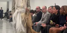L&rsquo;imperfezione raw di Bottega Veneta alla Milano fashion week