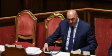 Difesa, l&rsquo;Italia prepara fino a 10 miliardi dal piano Safe per nuove armi e scorte: ecco i titoli che ne beneficiano secondo Equita
