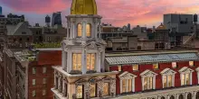 Dentro la penthouse pi&ugrave; incredibile di Manhattan: ha una cupola d&rsquo;oro e una vista che lascia senza fiato