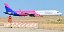 Antitrust, abbonamento Wizz Air sotto accusa: multa da 500 mila euro