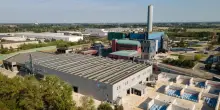 Hera investe 48,8 milioni nel riciclo della plastica: a Modena un impianto da 30 mila tonnellate
