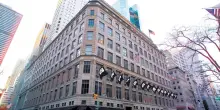 Saks raggiunge un accordo con il landlord Simon property