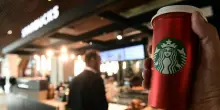 Starbucks uscirà dalla Cina? Il business vale fino a 10 miliardi
