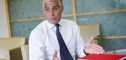 Unicredit accelera sul derisking: operazioni fino a 16 miliardi nel 2026 per sostenere nuovi prestiti