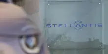 Auto, Bank of America taglia giudizi e stime su Stellantis e Renault: ecco perch&eacute;