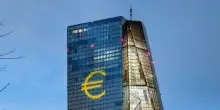Tassi in rialzo, ora le banche puntano anche su titoli di altri Paesi dell&rsquo;Eurozona. Ecco quelle pi&ugrave; attive all&rsquo;estero
