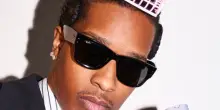 A$AP Rocky firma una capsule per Fenty skin e lo spot con Rihanna diventa virale