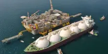 Energia, l’Italia spinge sul gnl: da Adriatic Lng coperto il 44% dei volumi