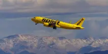 Spirit Aviation cancella tutti i voli e fa crack: la guerra in Iran e Trump affondano la compagnia low-cost Usa