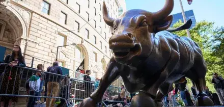Microsoft vola in borsa, Meta affonda dopo i conti. Ecco perch&eacute;