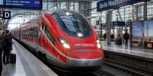 Londra-Parigi, il 38% degli inglesi valuterebbe il treno con pi&ugrave; operatori. Quanto vale la tratta a cui punta Trenitalia