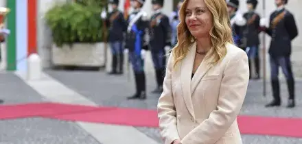 La bolletta energetica pu&ograve; mandare a casa i governi europei