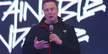 Tesla, finisce lo sciopero in Svezia ma il sindacato accusa: l&rsquo;azienda di Musk ha pagato i lavoratori per farli smettere