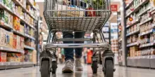 Cyberattacco ai supermercati francesi, frigoriferi in tilt e alimenti da buttare