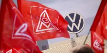Volkswagen, oltre 25 mila adesioni ai licenziamenti volontari: raggiunto il 70% del piano tagli in Germania