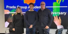 Prada, Lorenzo Bertelli e Andrea Guerra: «Sinergie con l’integrazione di Versace. Per tre anni non faremo acquisizioni»