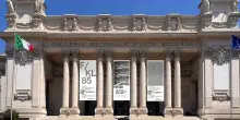 Fendi couture sfiler&agrave; a Roma il 9 luglio alla Gnamc, che dedica una mostra a Karl Lagerfeld