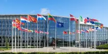 Nato, gli Usa valutano tagli &laquo;sostanziali&raquo; al loro contributo militare in Europa