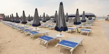 Spiagge d&rsquo;Italia, l&rsquo;assedio al Milleproroghe che sfida l&rsquo;Europa tra bagnini e balneari