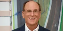 BlackRock supera i 15 miliardi di masse e straccia le stime sugli utili: il titolo vola nel pre-market di Wall Street