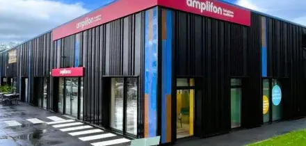 Amplifon rileva GN Hearing per 2,3 miliardi dalla danese GN Store Nord e cade in borsa. Ecco perch&eacute;