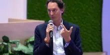 John Elkann rafforza la presa su Philips: Exor pronta a salire fino al 22% del gruppo olandese