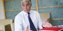Berlino boccia l&rsquo;ops di Unicredit su Commerzbank: il premio non &egrave; adeguato. Si riaccende lo scontro nel giorno di chiusura dell&rsquo;ops