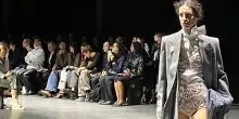 Erdem in volo sul trapezio alla London fashion week