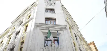 Istat, a marzo cresce la produzione industriale in Italia: +0,7%