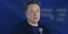Elon Musk entra nella telefonia mobile Usa, SpaceX compra licenze per 8 miliardi di dollari