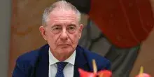 &laquo;Un secondo modello Stellantis a Mirafiori? Siamo pronti&raquo;. Parla il ministro Urso: dall&rsquo;auto alla sfida con la Cina