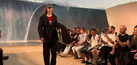 Surfin&rsquo; style per Louis Vuitton alla Paris fashion week
