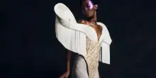 Le ladies in white di Harris Reed alla London fashion week