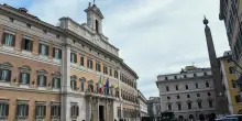 La Camera costa un miliardo di euro: tutte le spese di Montecitorio tra vitalizi, voli e facchinaggio