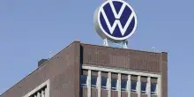 Volkswagen fuori dall&rsquo;Eurostoxx 50 dopo il profit warning. I dubbi degli analisti sui titoli dell&rsquo;auto