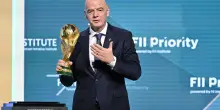 Braccio di ferro nel calcio: Uefa e federazioni contro la Fifa sulla vendita parziale del Mondiale. Cosa succede ora