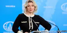 La Russia minaccia Londra: &laquo;Possibili attacchi contro siti militari britannici&raquo;. Poi il portavoce del Cremlino Peskov frena