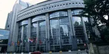 Euro digitale, accordo al Parlamento Ue sulle commissioni per i commercianti e sul modello di remunerazione