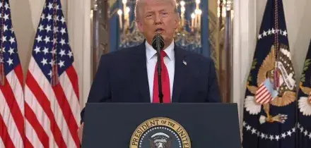 Trump attacca Meloni: Lei &egrave; inaccettabile, non le importa che l&rsquo;Iran possa far saltare in aria l&rsquo;Italia. Sono scioccato da lei