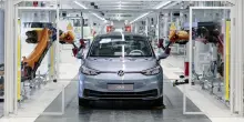 Volkswagen cambia strategia: pi&ugrave; modelli prodotti negli stabilimenti pi&ugrave; efficienti. Ecco il costo per auto di ogni fabbrica