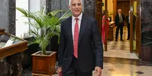 Orcel controlla gi&agrave; la met&agrave; di Commerz. Berlino non era contro?