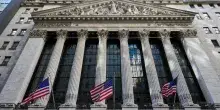 La diretta da Wall Street | Borse Usa chiudono positive, Dow Jones +1,1%. Il Comptroller di New York chiede ad Anthropic di rinviare l'Ipo